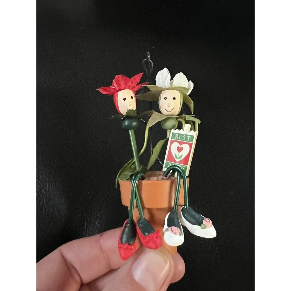 Hallmark Ornament Best Buds Two Flowers in a Flowerpot 2007 Christmas Keepsake